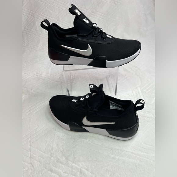 33: Nike: Ashin Modern (Black / Metallic Silver White) Size: 7Y - Picture 4 of 7